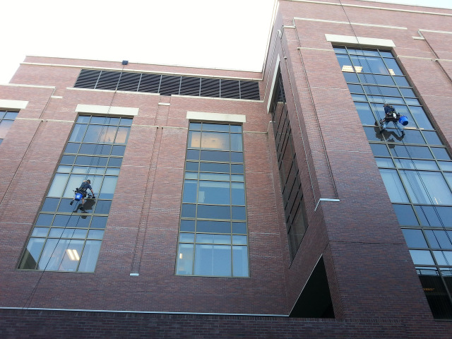 glass facade cleaning high rise window cleaners